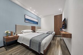 CANTON ISLE HOTEL