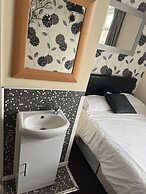 The Clarendon Hotel