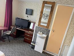 The Clarendon Hotel