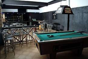 The Coconut Grill Hotel