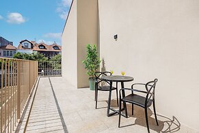 The Sunny Duplex at BoaVista Flats