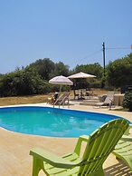 Villa Paraiso with Pool