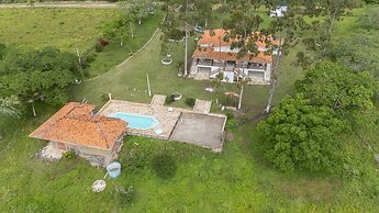 Casa de Campo c Piscina 5 Quartos-SH106D