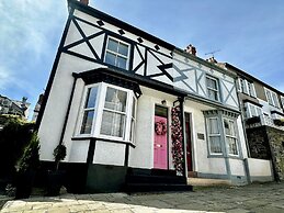 Ivy House