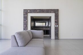 House with Terrace & Pool in Coyula
