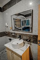 Immaculate Excellence Luxury Hotel