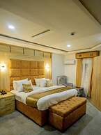 Immaculate Excellence Luxury Hotel