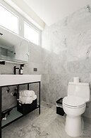 LosVanderbilt 2QnPool ResortVibe NearBch