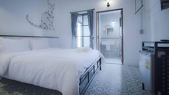 V1 Room Hotel