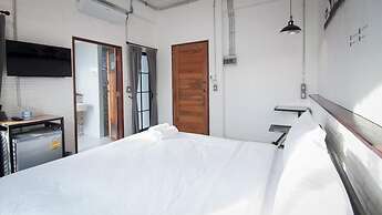 V1 Room Hotel