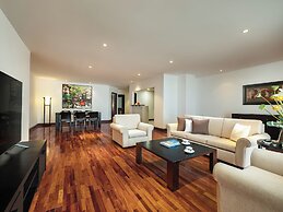 Elegant Suites Central