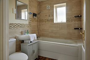Apartment - Sleeps 6 - Riverside - City Centre