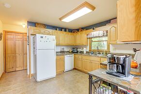 Year-round Mtn View: Pet-friendly Murphy Retreat