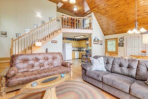 Year-round Mtn View: Pet-friendly Murphy Retreat