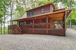 Year-round Mtn View: Pet-friendly Murphy Retreat