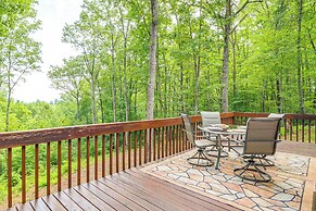 Year-round Mtn View: Pet-friendly Murphy Retreat