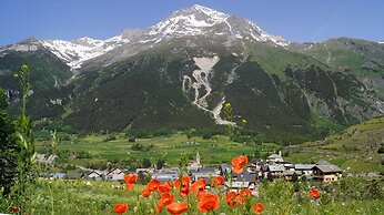 Apartment Termignon Near Ski Slopes