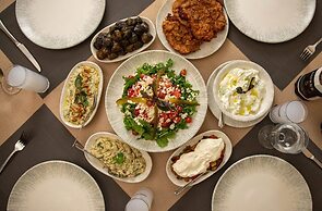 Beyaz Ev Hotel Restaurant