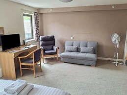 Marine Court First-floor Sleeps 3