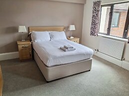 Marine Court First-floor Sleeps 3