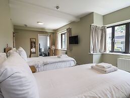 Marine Court Ground-floor Accessible Twin