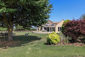 Leafield Cottage