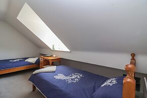 Leafield Cottage
