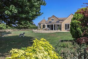 Leafield Cottage