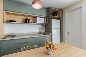 Studio encantador com Garagem em POA VENB504