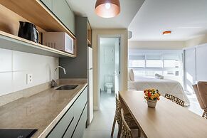 Studio encantador com Garagem em POA VENB504