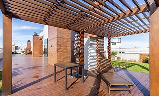 Studio encantador com Garagem em POA VENB504