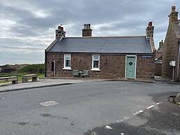 Seaside Cottage Retreat in Peterhead