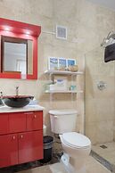 Ocean Park 3BD-3BA Pool Walktobeach