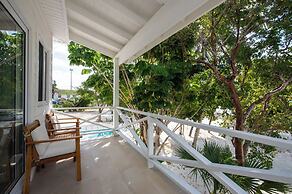 Laughing Bird Suites