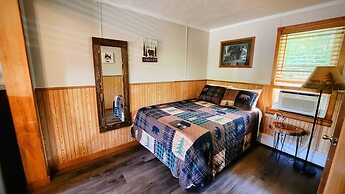 Maple Grove Lodging