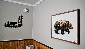 Maple Grove Lodging