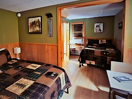 Maple Grove Lodging