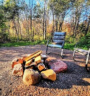 Maple Grove Lodging