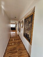 Las Margaritas Apart