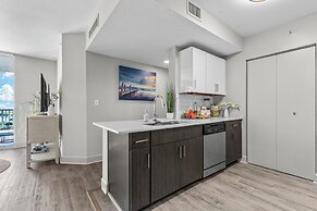 2Br2Ba Next To Jackson Memorial Hospital