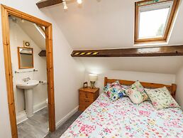 Corner Cottage
