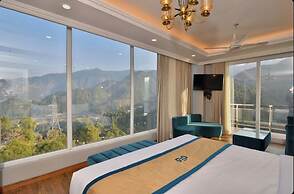 Claret inn by Lawrence Hotels