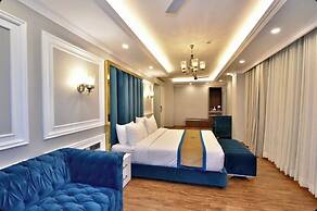 Claret inn by Lawrence Hotels