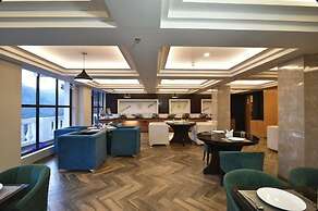 Claret inn by Lawrence Hotels