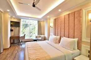 Claret inn by Lawrence Hotels