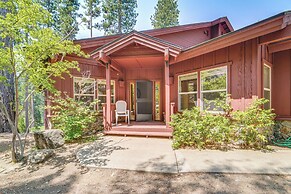 Golf & Mountain Views - Retreat in Clio