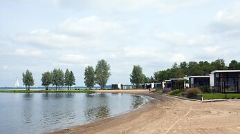 Comfortable Chalet, Near the Veluwemeer