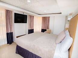 MUNA HOTEL