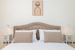 Deva Room