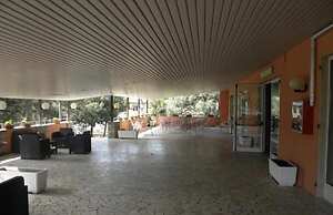 PARK HOTEL